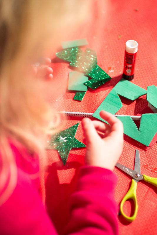 Doing craftwork with the Sonnenhang kids