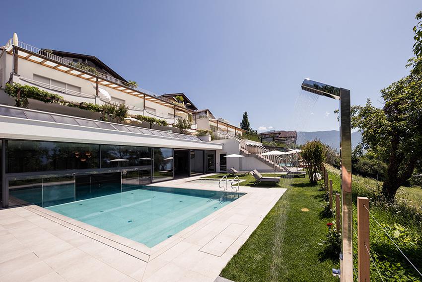 Outdoor pool at the Panoramahotel Am Sonnenhang