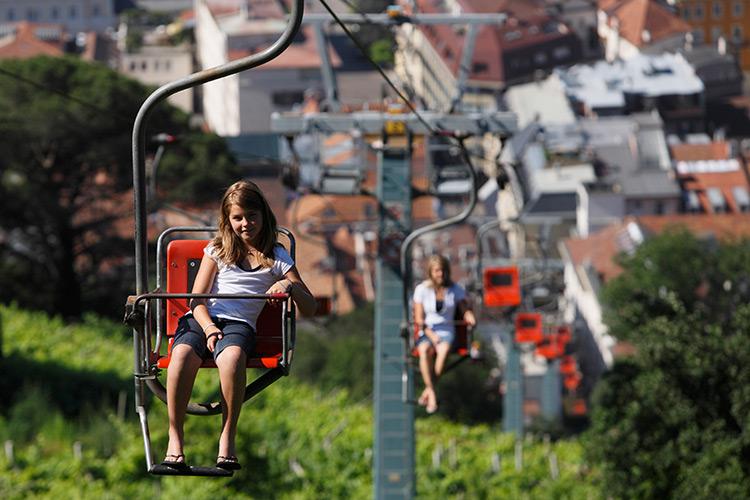 Chairlift from Merano to Dorf Tirol