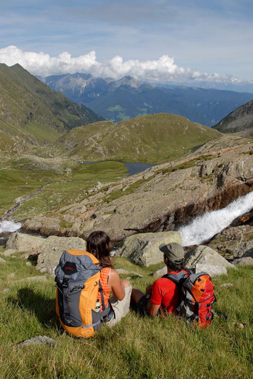 SOMMER IN DORF TIROL